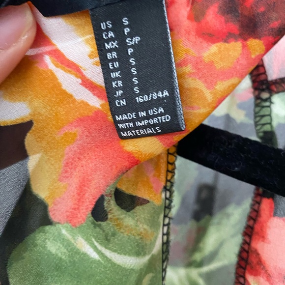 🛍️FORVER 21 TOP WORN ONCE - Picture 5 of 6